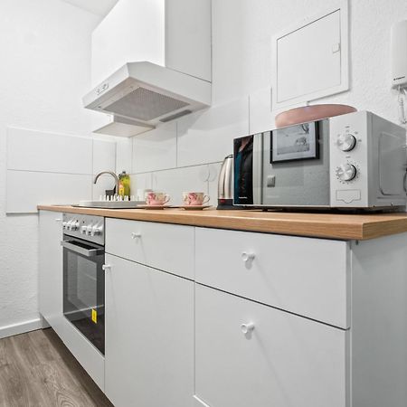 Wohnung In Zentraler Lage - Kostenlose Parkplaetze カッセル エクステリア 写真